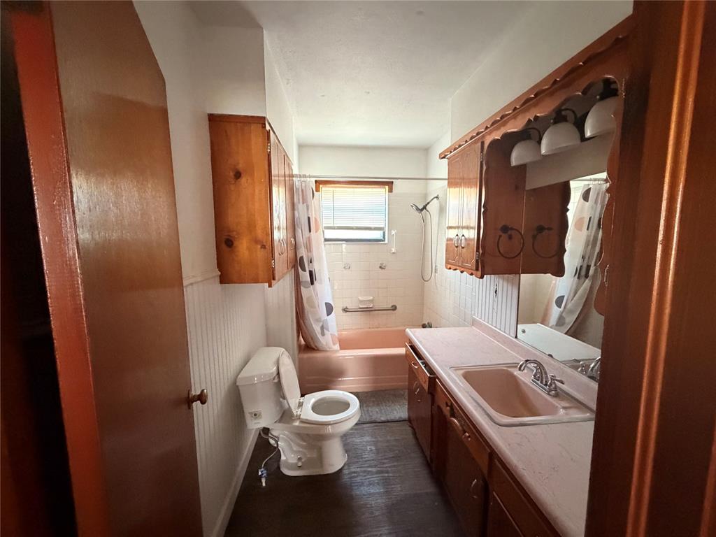 11810 E Draper Avenue Property Photo 10