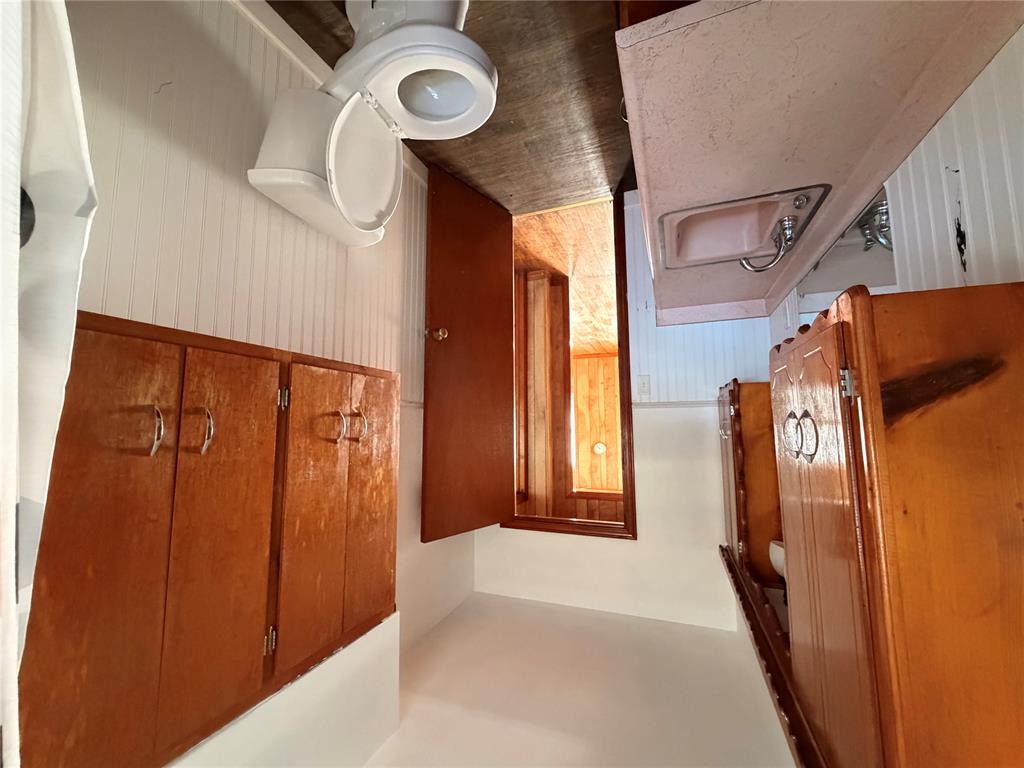 11810 E Draper Avenue Property Photo 11