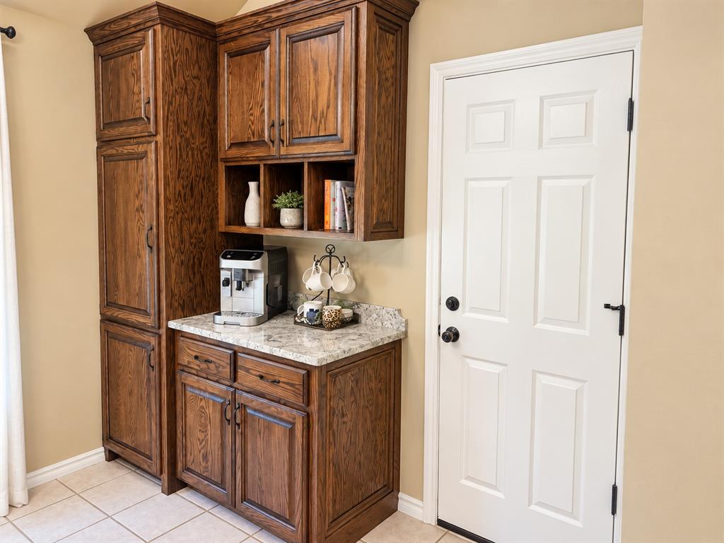 1751 Kelley Drive Property Photo 10