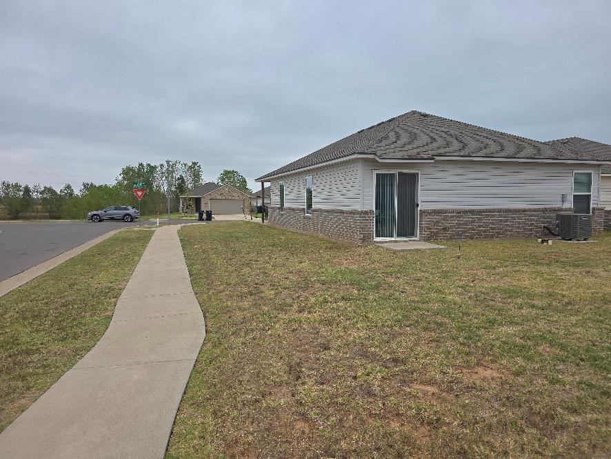 10344 Nw 19th Street Property Photo 3