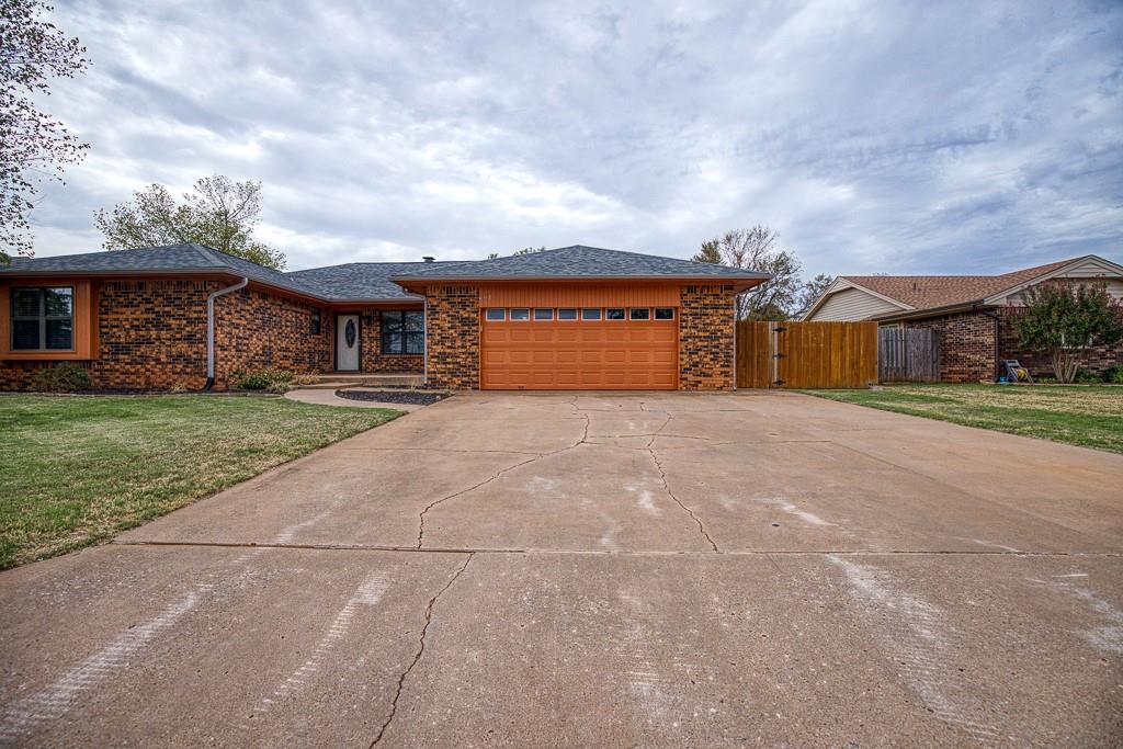 605 Hoehner Avenue Property Photo 4