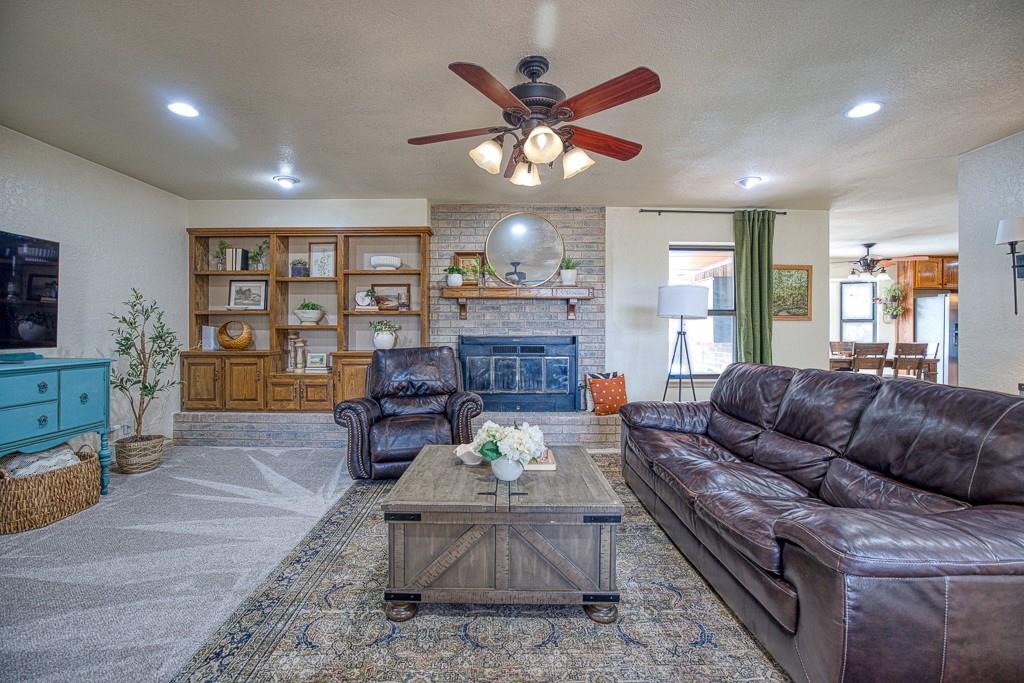 605 Hoehner Avenue Property Photo 8