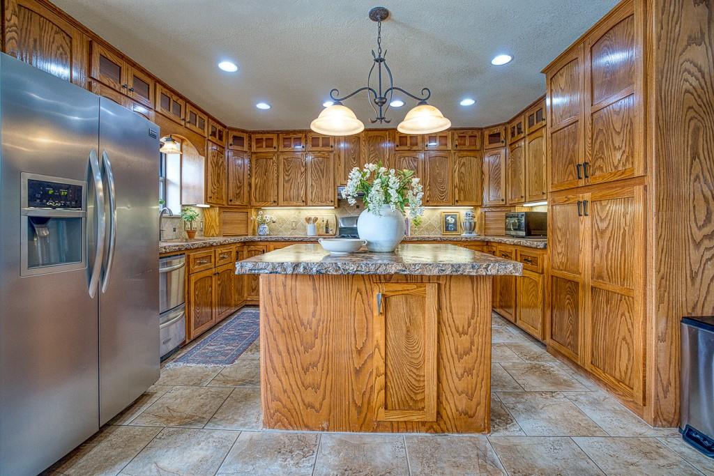 605 Hoehner Avenue Property Photo 11