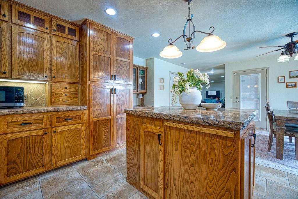 605 Hoehner Avenue Property Photo 16