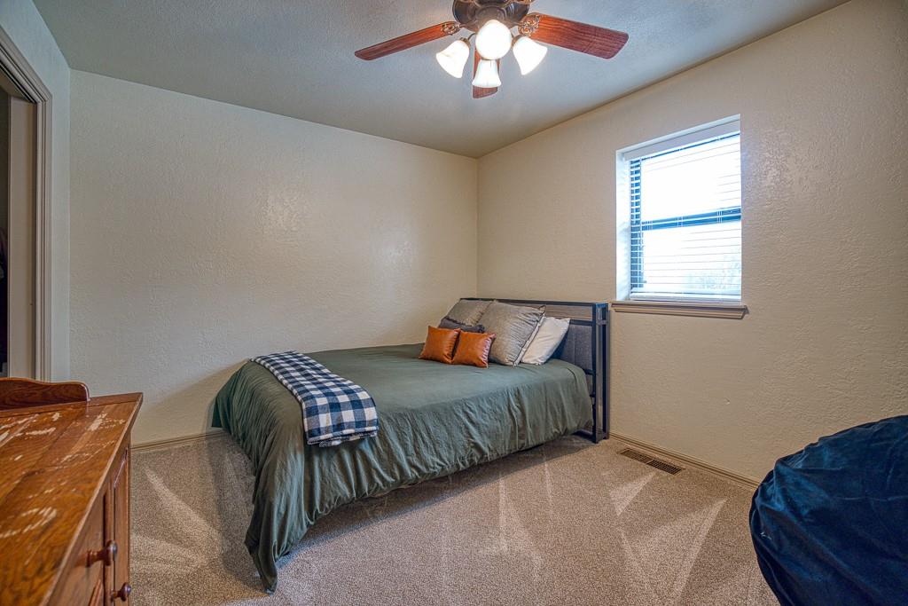 605 Hoehner Avenue Property Photo 26