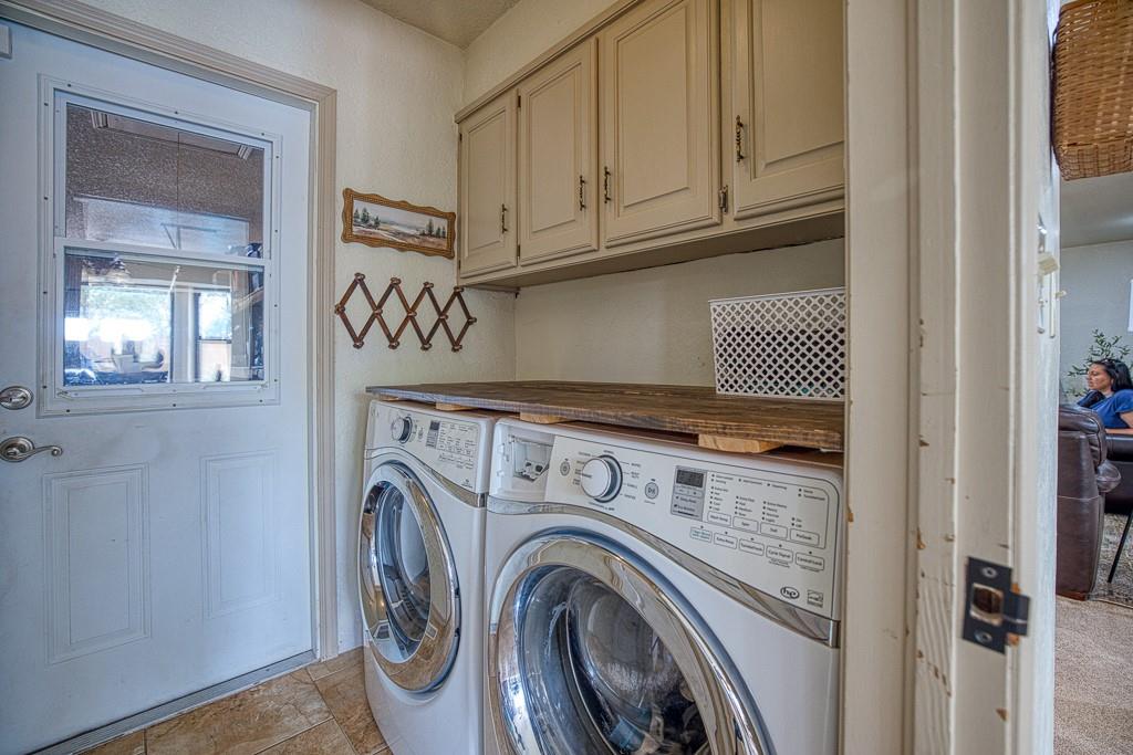 605 Hoehner Avenue Property Photo 28