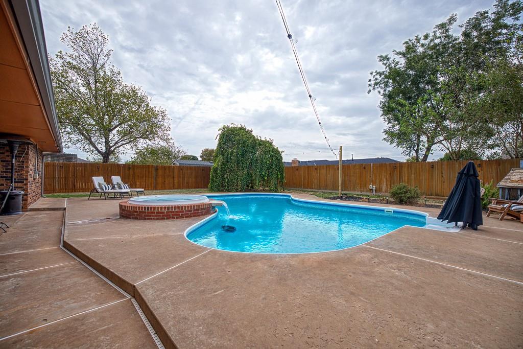 605 Hoehner Avenue Property Photo 38