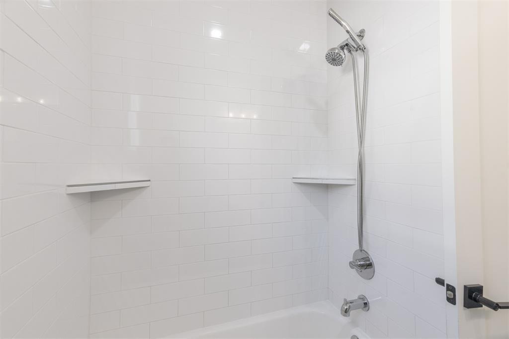 5904 Nw 158th Street Property Photo 29