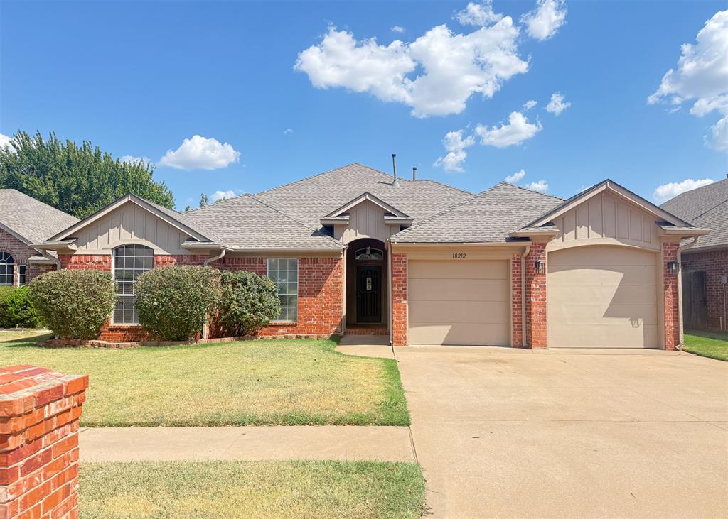 18212 Willow Oak Lane Property Photo 1
