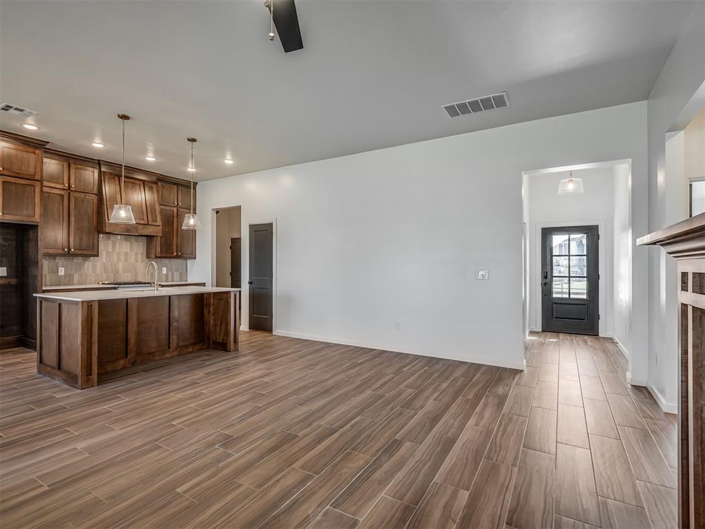 5101 Misty Wood Lane Property Photo 6