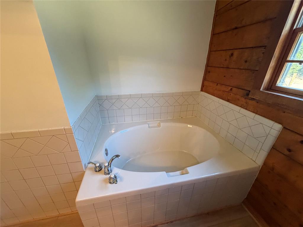 100382 S 3420 Road Property Photo 20