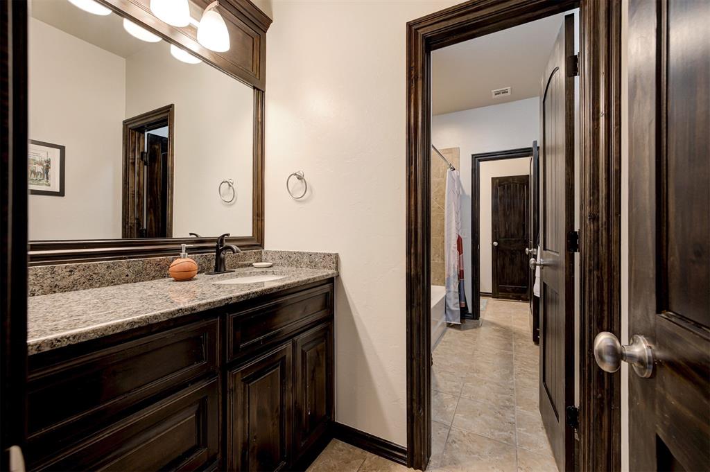 311 Scissortail Lane Property Photo 24