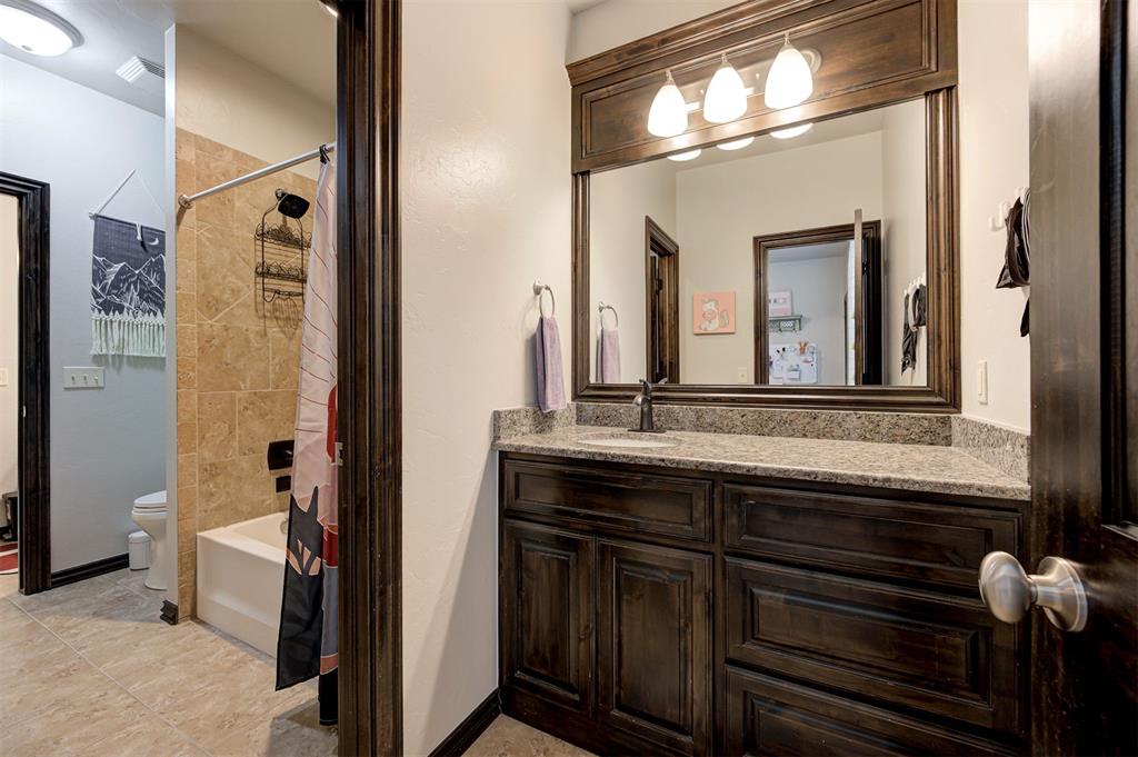311 Scissortail Lane Property Photo 25