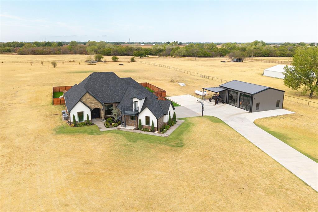 311 Scissortail Lane Property Photo 39