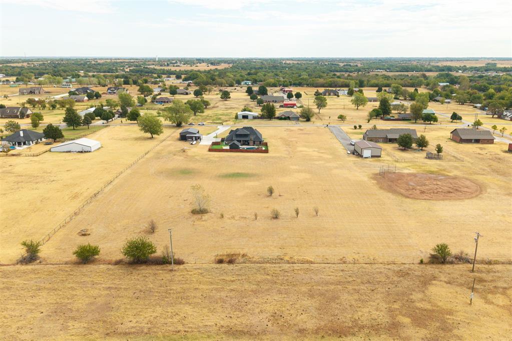 311 Scissortail Lane Property Photo 41