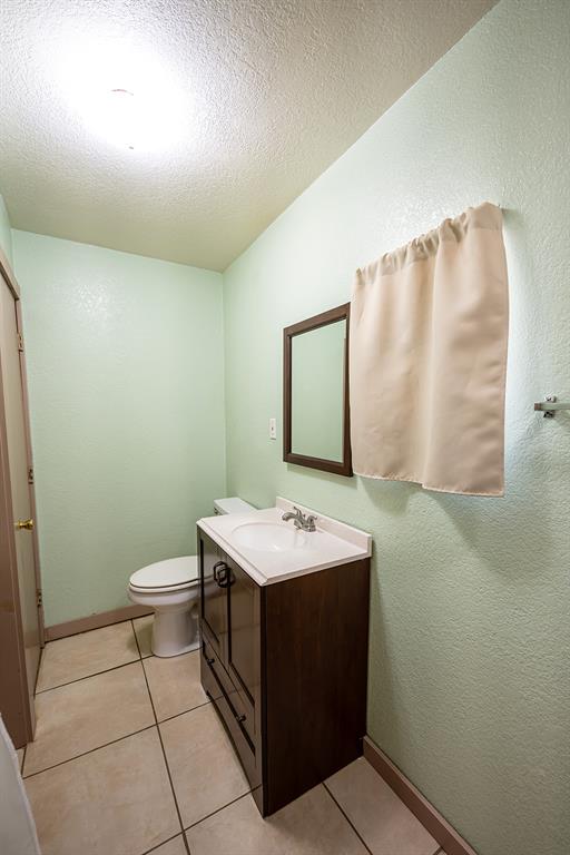 603 E Charles Street Property Photo 15