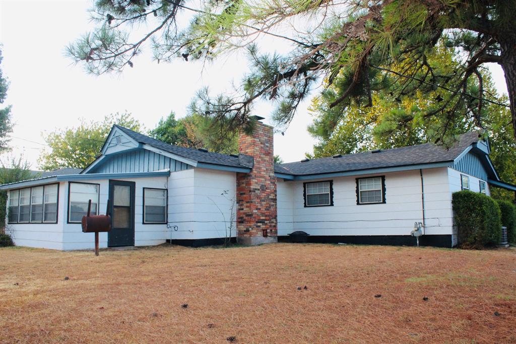 408 English Drive Property Photo 3