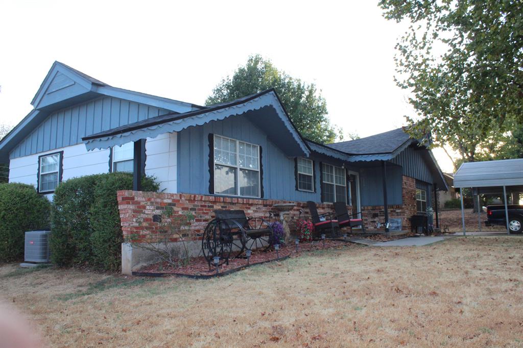 408 English Drive Property Photo 7