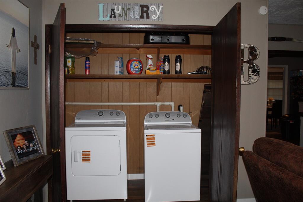 408 English Drive Property Photo 8
