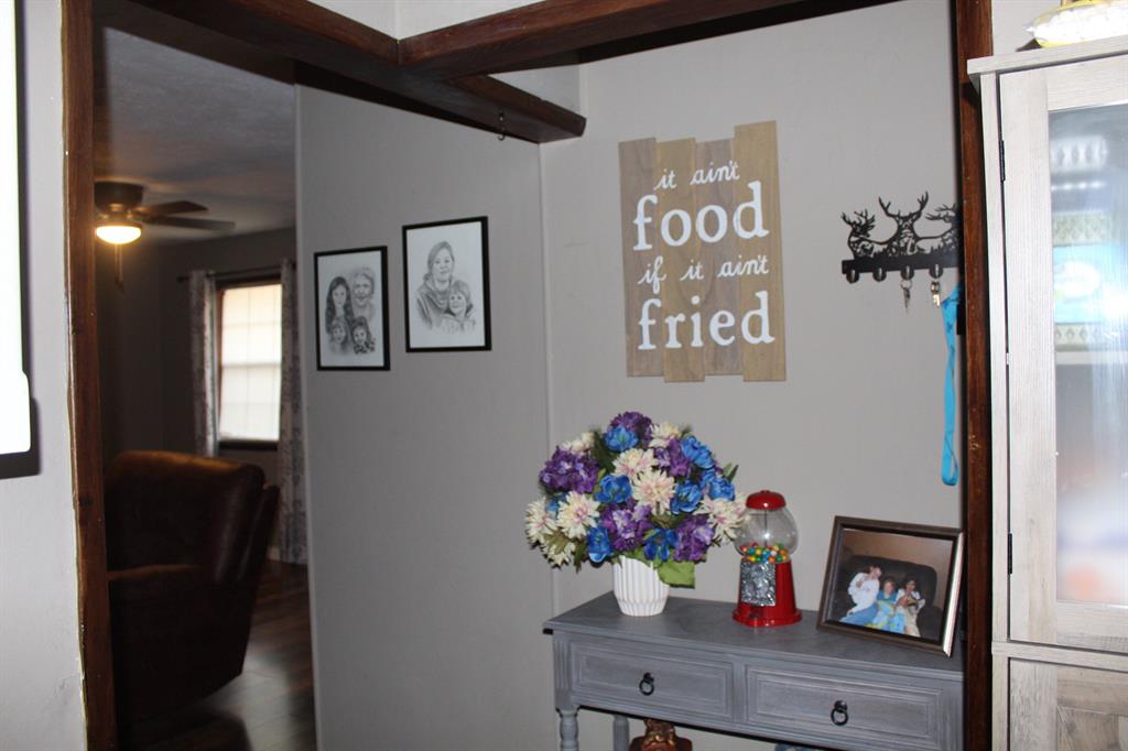 408 English Drive Property Photo 12
