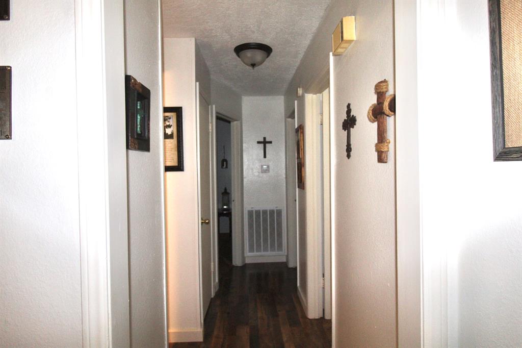 408 English Drive Property Photo 27