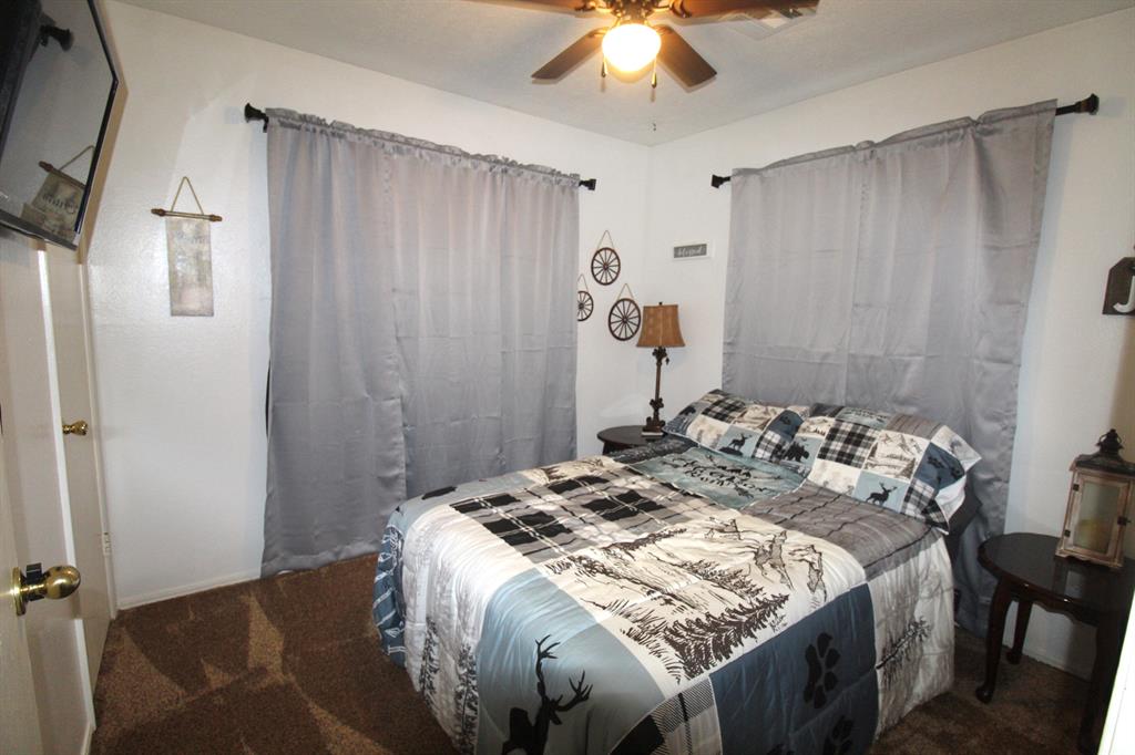408 English Drive Property Photo 30