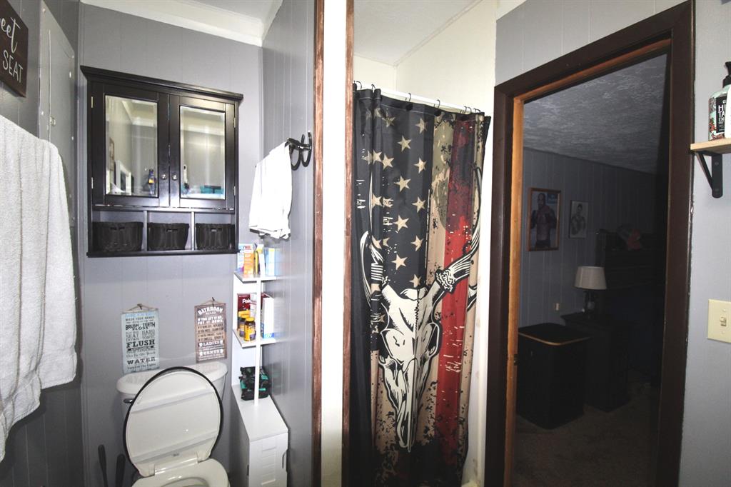 408 English Drive Property Photo 32