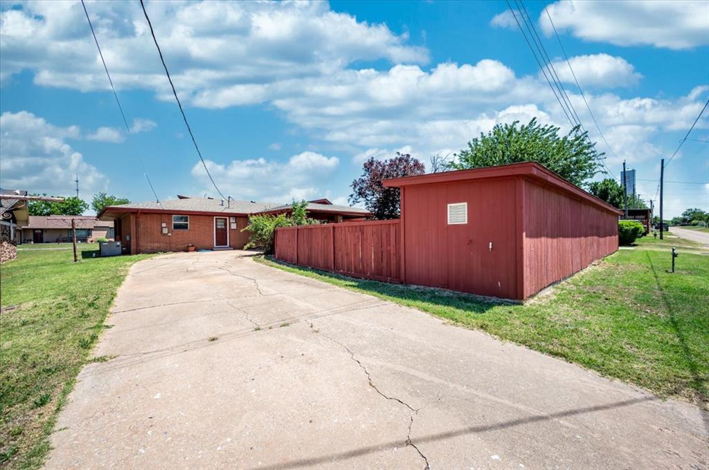 412 S Carol Street Property Photo 10