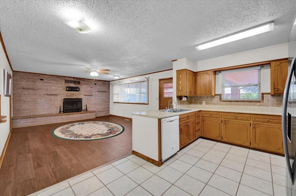 412 S Carol Street Property Photo 19