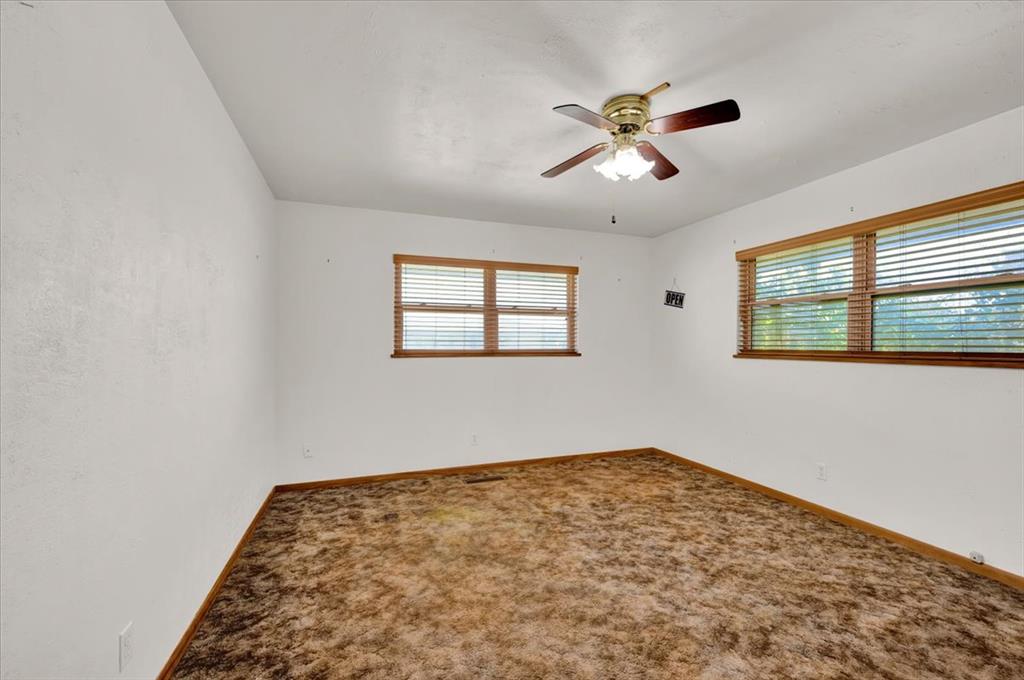 412 S Carol Street Property Photo 32