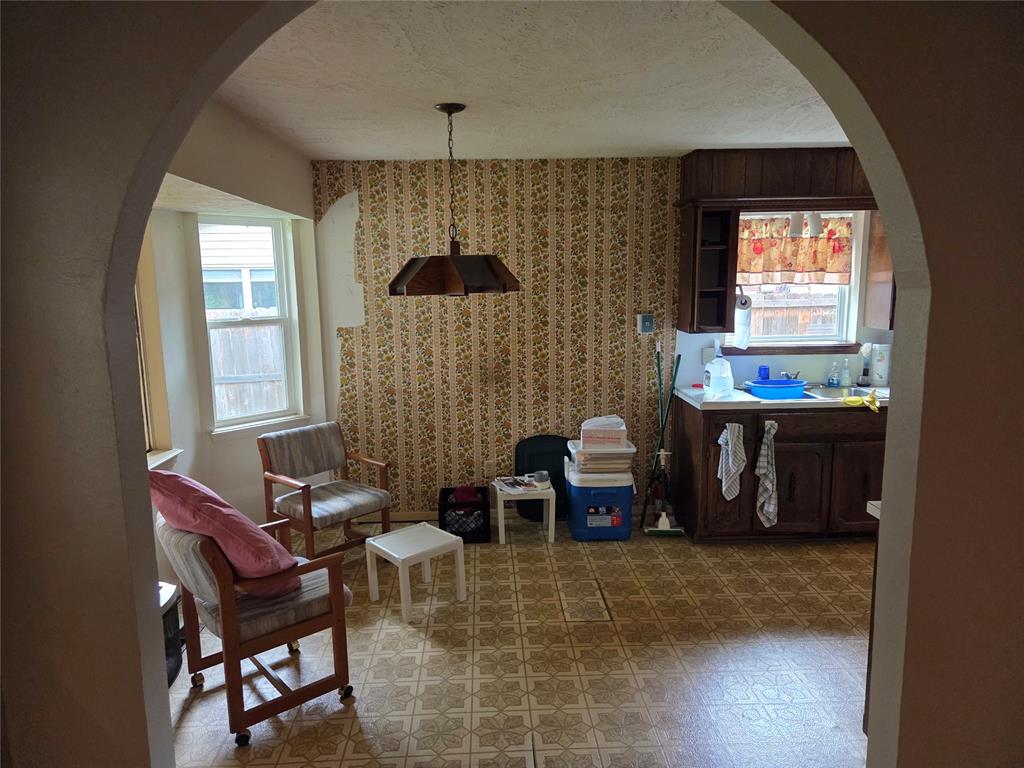 2714 Forest Oaks Circle Property Photo 9