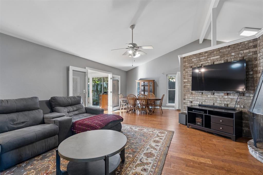 3712 Nw 70th Street Property Photo 5