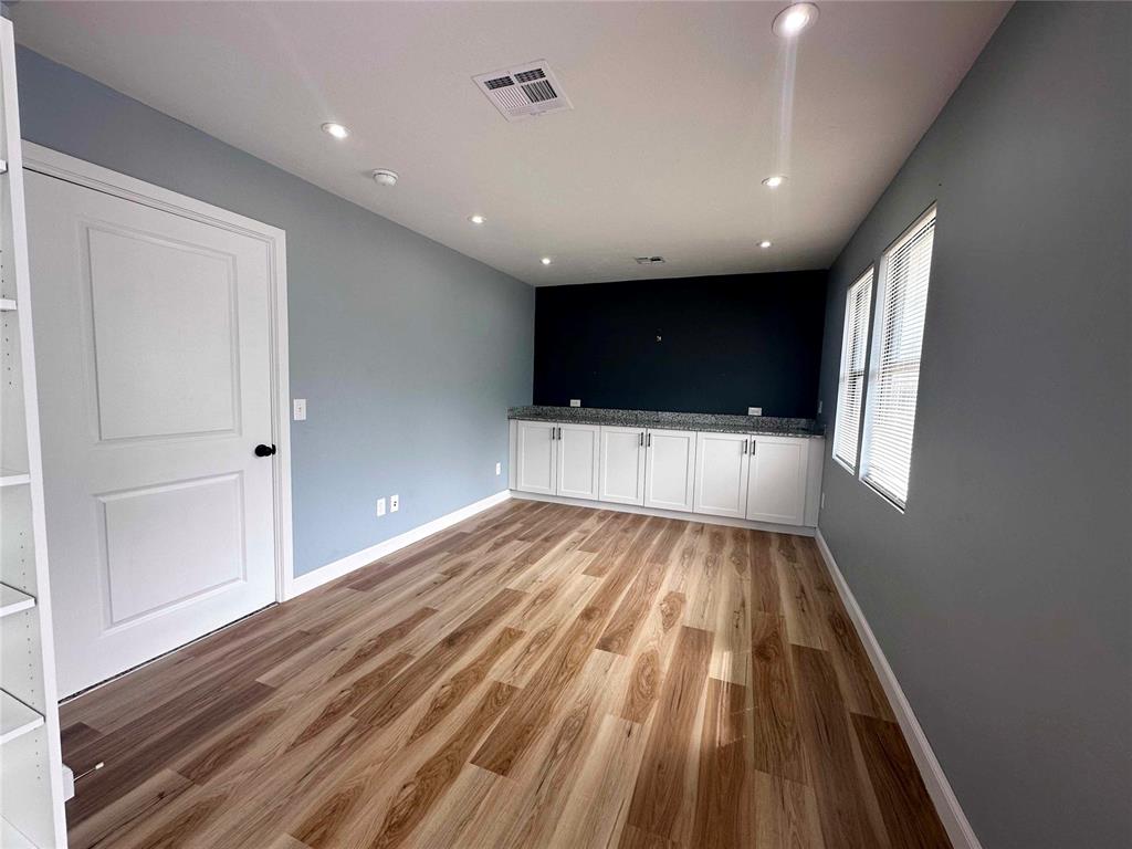 3924 Nw Liberty Street Grg-apt Property Photo 1