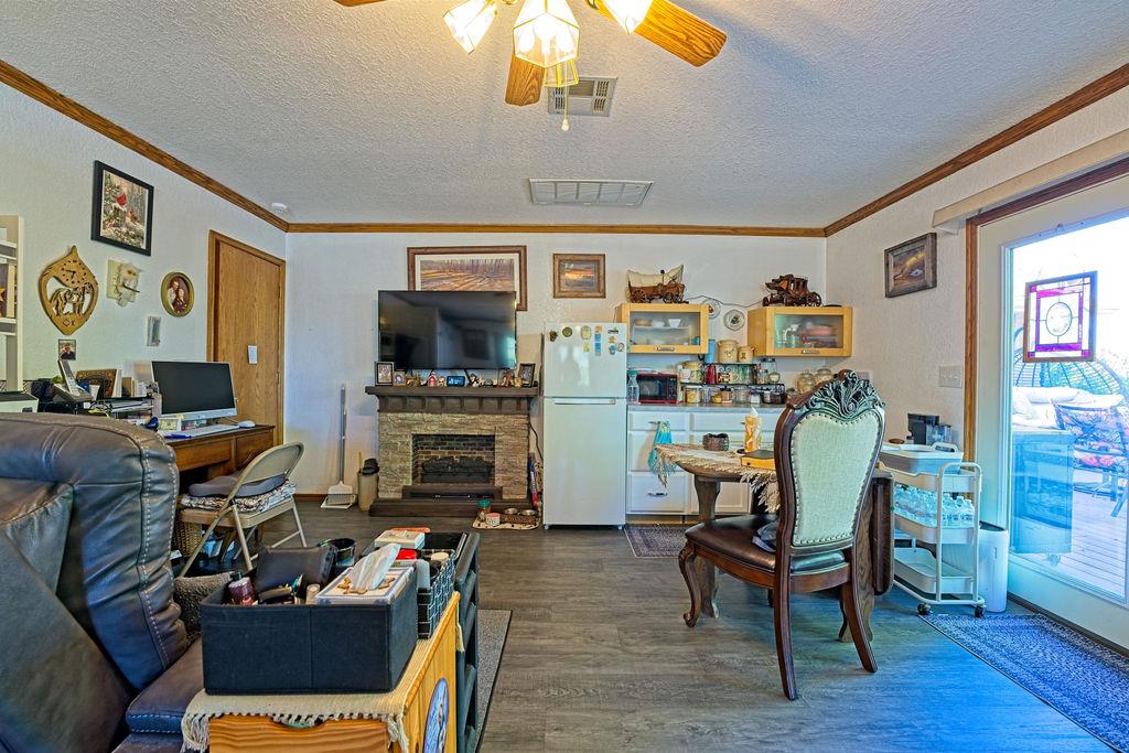 1901 S Broadway Property Photo 25