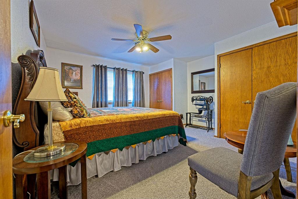 1901 S Broadway Property Photo 30