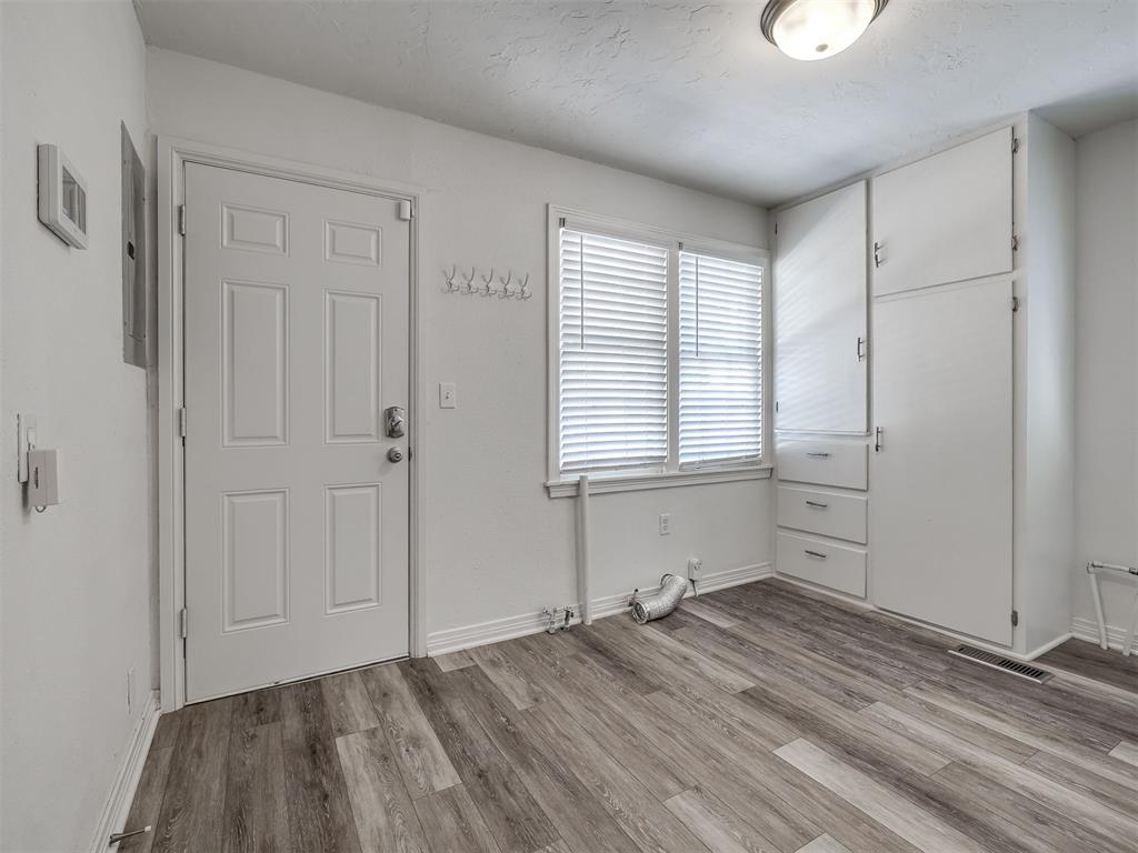 1103 W Wade Street Property Photo 23