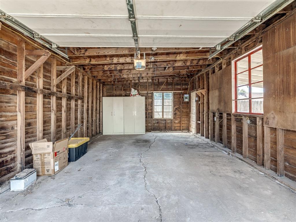 1103 W Wade Street Property Photo 42