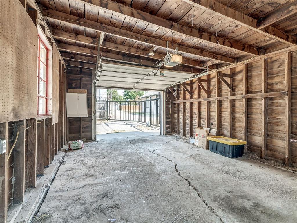 1103 W Wade Street Property Photo 43