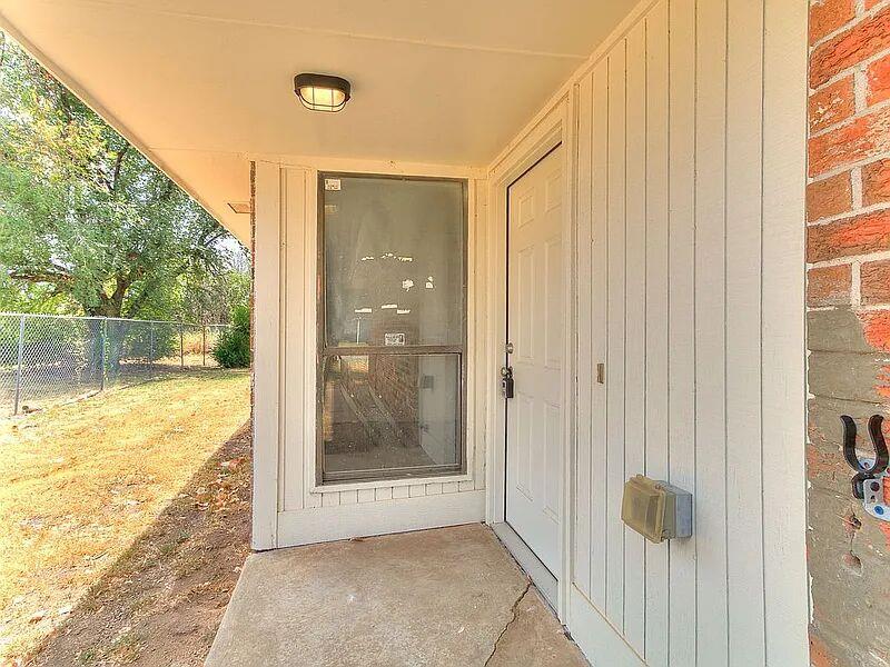 800 Nw 113th Street Property Photo 4
