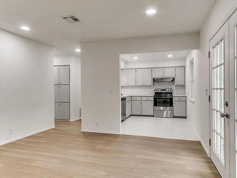 800 Nw 113th Street Property Photo 13
