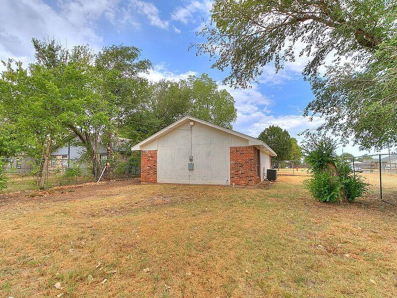 800 Nw 113th Street Property Photo 36