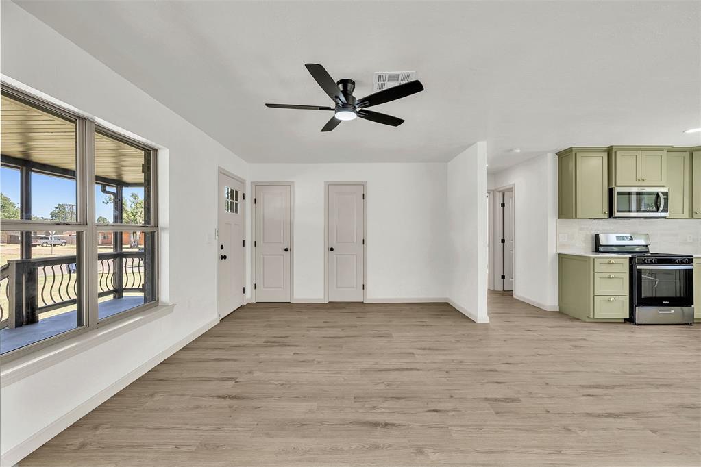 703 Thompson Drive Property Photo 20