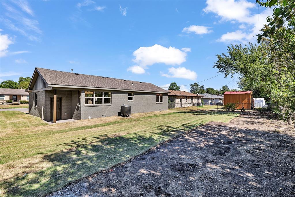 703 Thompson Drive Property Photo 35