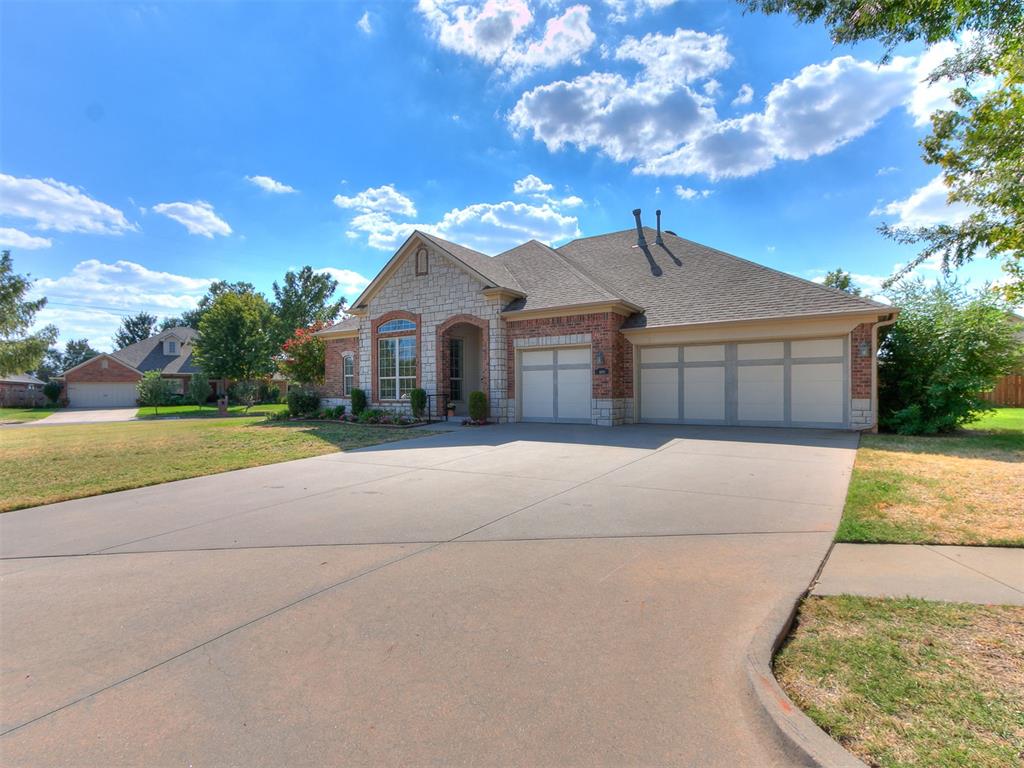 4100 Queensbury Court Property Photo 3