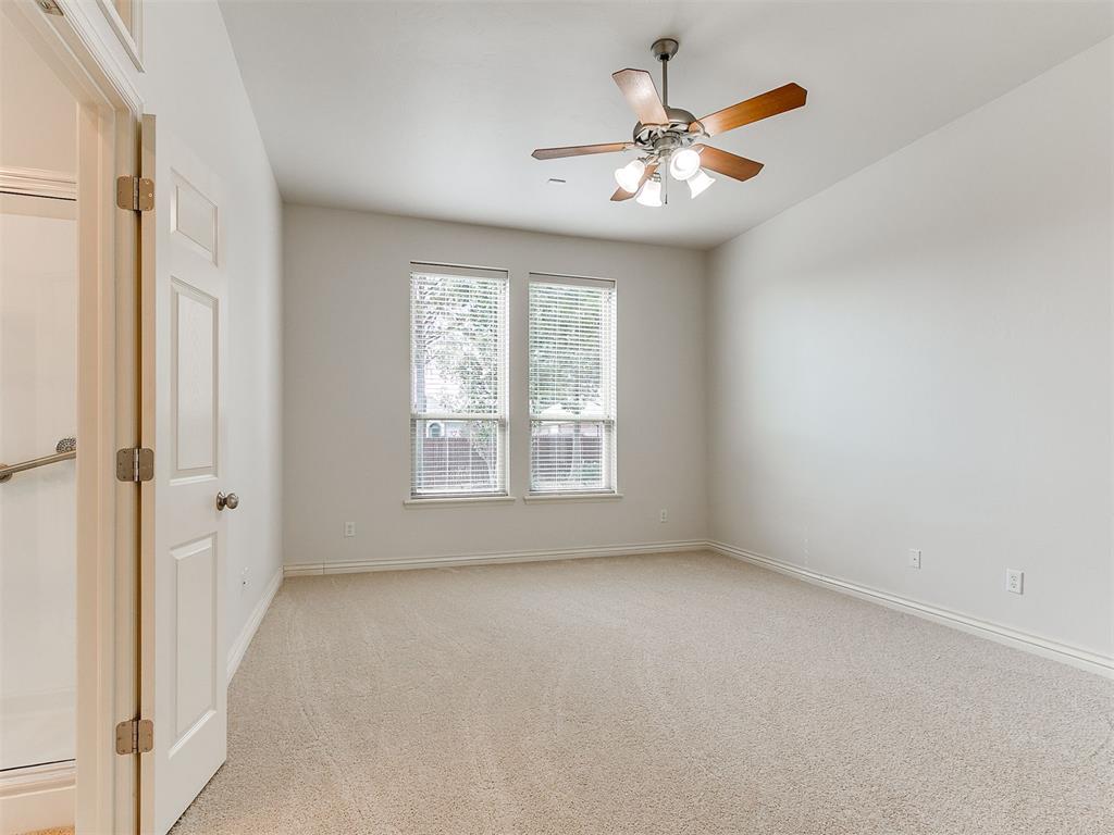 4100 Queensbury Court Property Photo 17