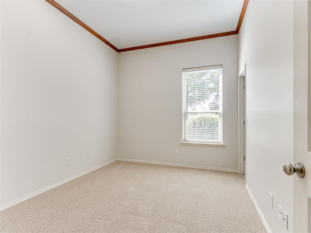 4100 Queensbury Court Property Photo 22