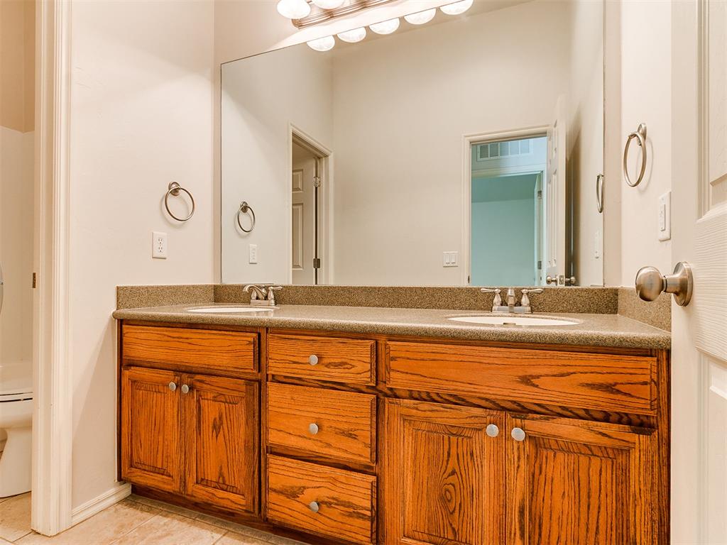 4100 Queensbury Court Property Photo 26