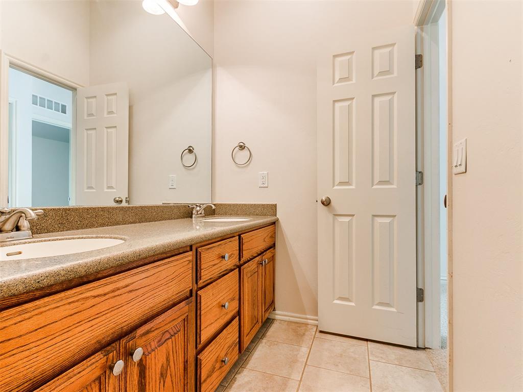 4100 Queensbury Court Property Photo 27