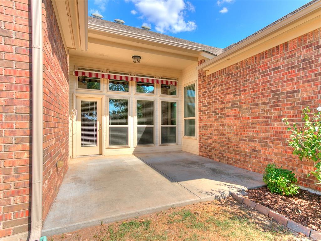 4100 Queensbury Court Property Photo 28