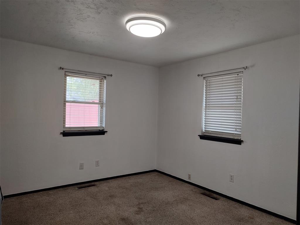 1625 Sw 70th Street Property Photo 9